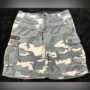Vtg 90s No Boundaries Grey Camouflage Cargo Baggie Bermuda Men’s Shorts size 38